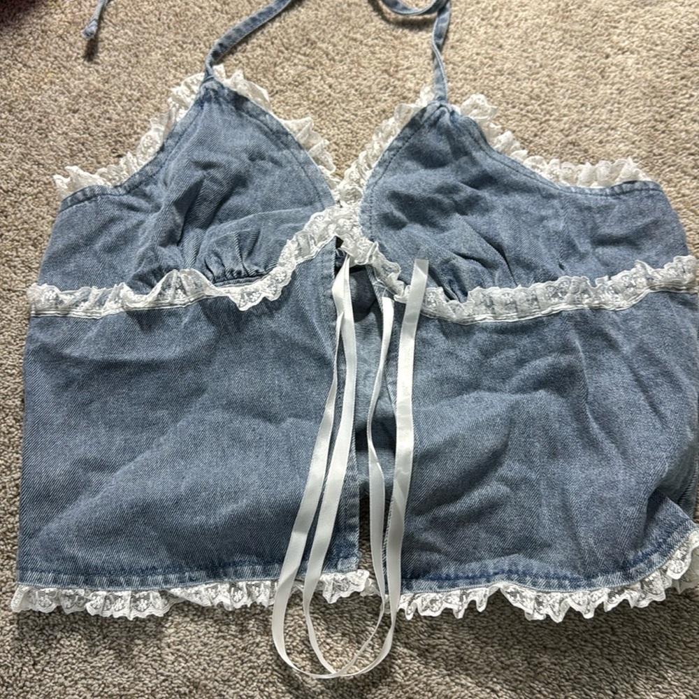 Super cute going out denim top Lacey !